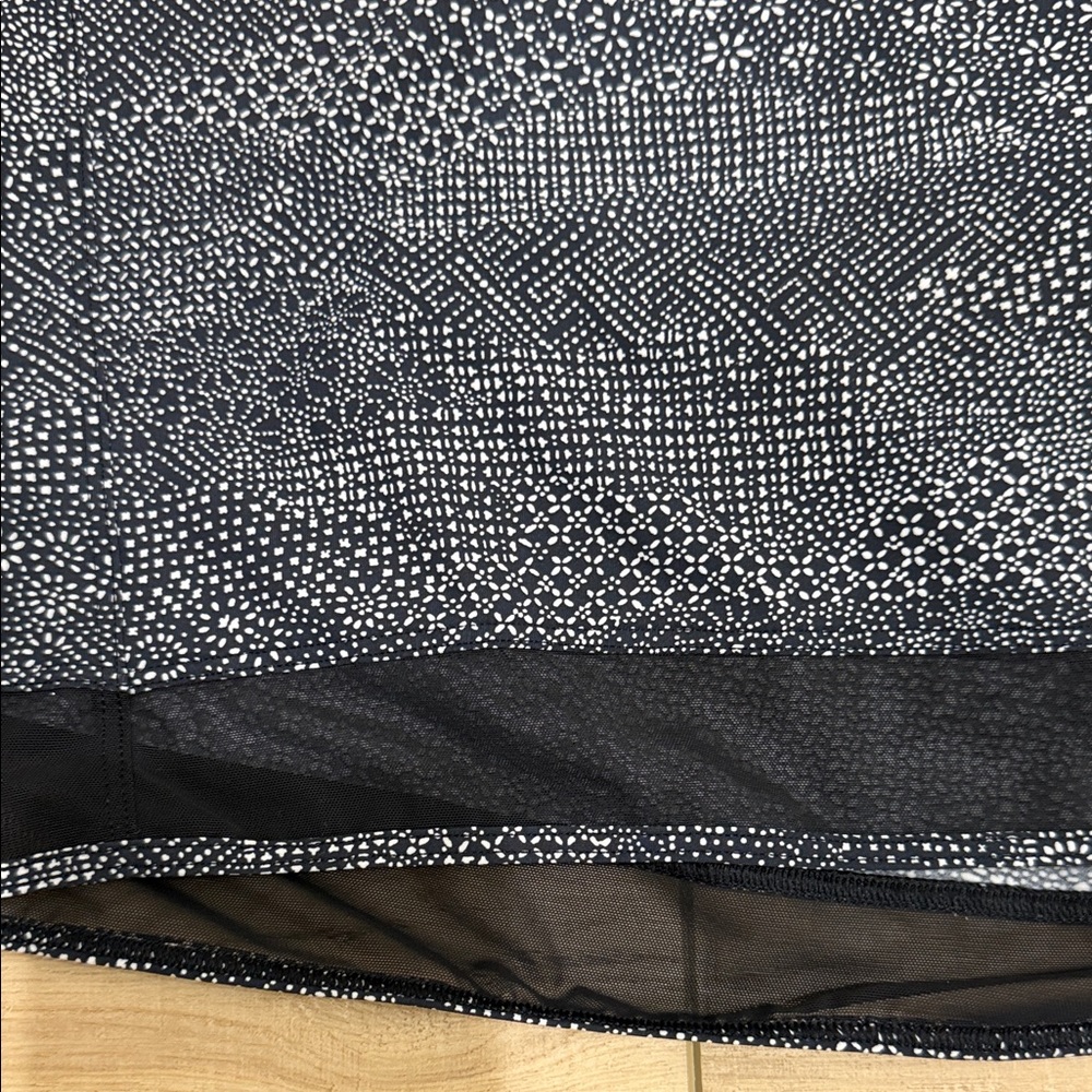 Lululemon Black Mesh Patterned Top - image 2